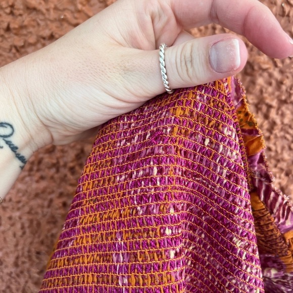 House of Harlow 1960 Smocked Top - Picture 6 of 6